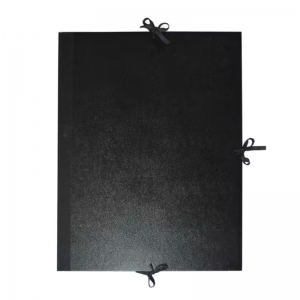 Cachet Classic Portfolio, 23" x 31"